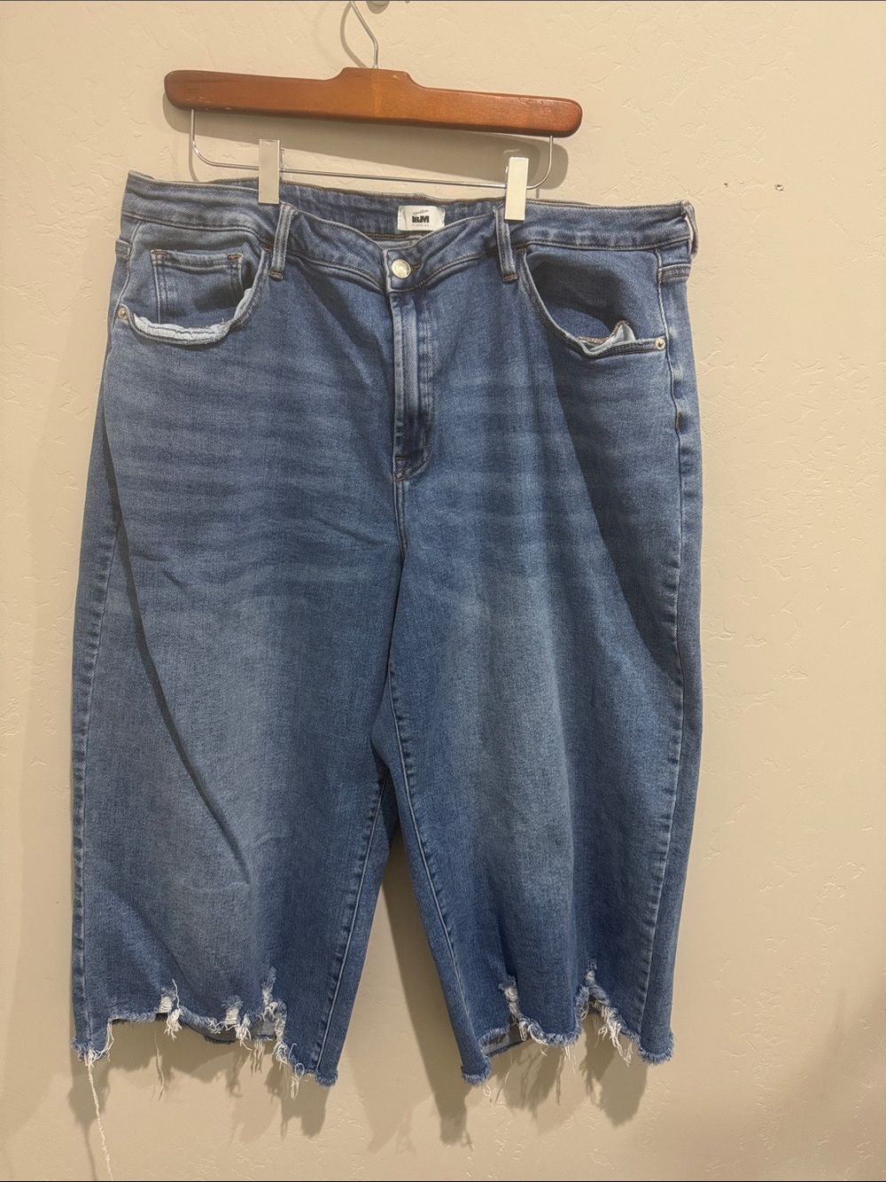 I&M Cropped Distressed Jeans